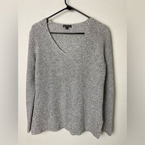 J Crew Textured cotton V-neck pullover sweater size Small